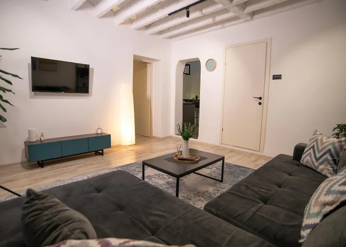 Style And Shine Sunrise شقة