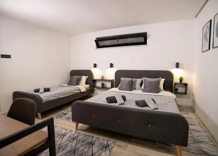 Style And Shine Sunrise شقة